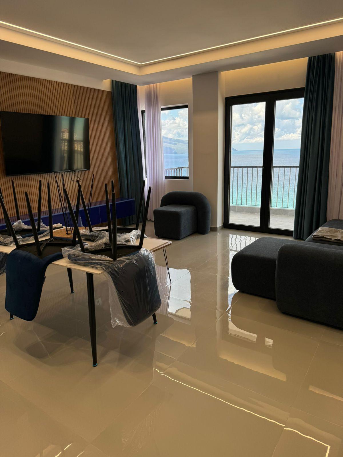 Shitet super apartament 2+1 me pamje nga deti+ ne Vlore