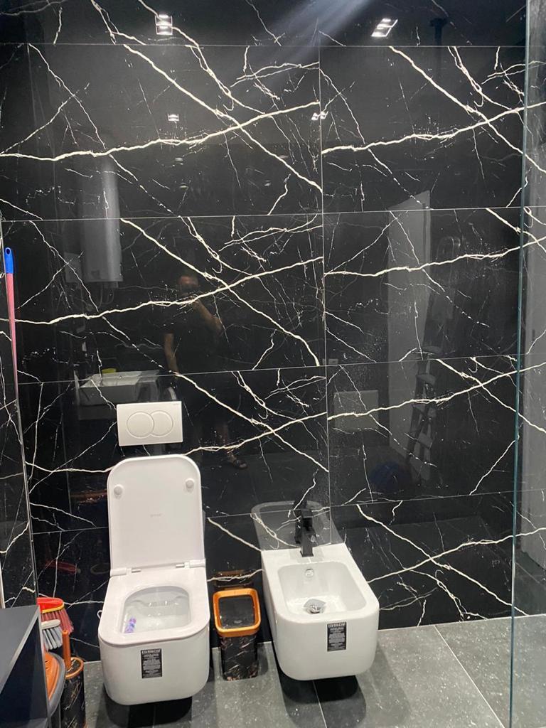 Shitet apartament 2+1  ne Vlore