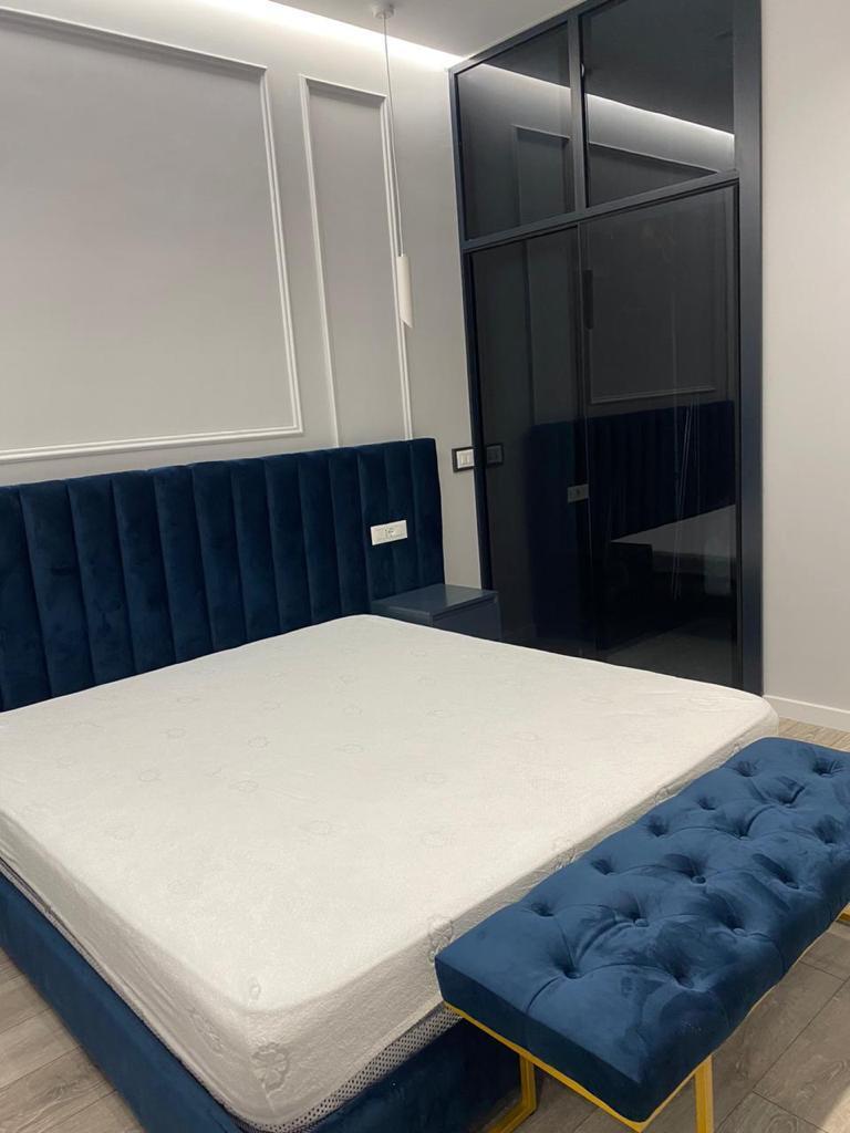Shitet apartament 2+1  ne Vlore