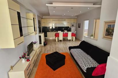 Shitet apartament 2+1 ne Fresk