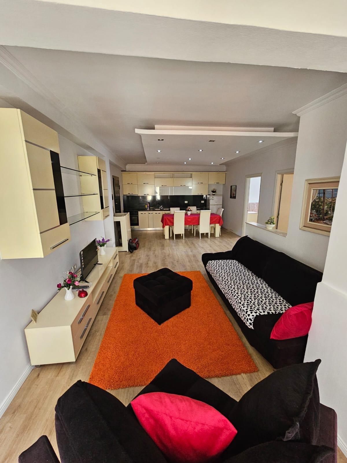 Shitet apartament 2+1 ne Fresk