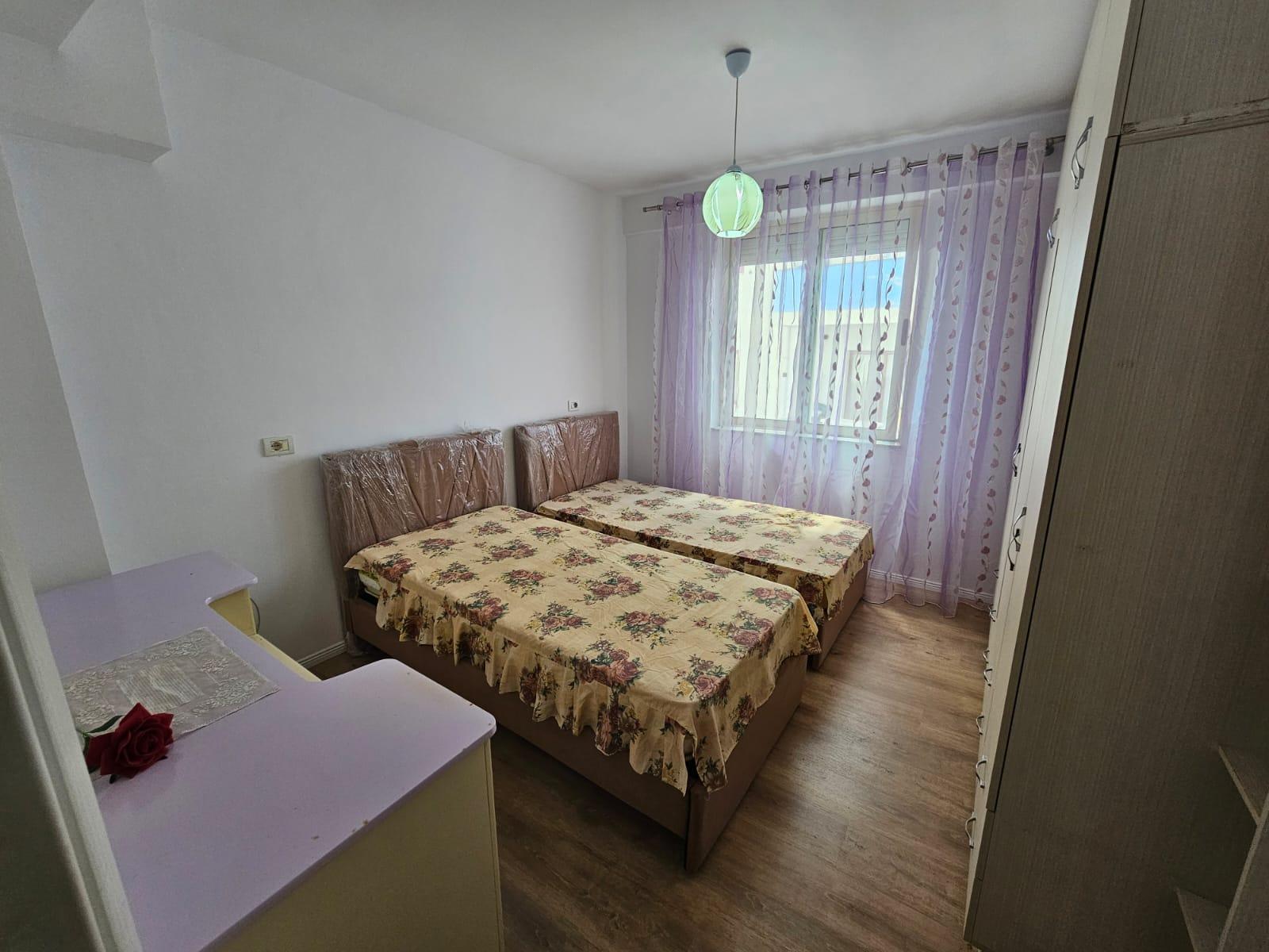 Shitet apartament 2+1 ne Fresk