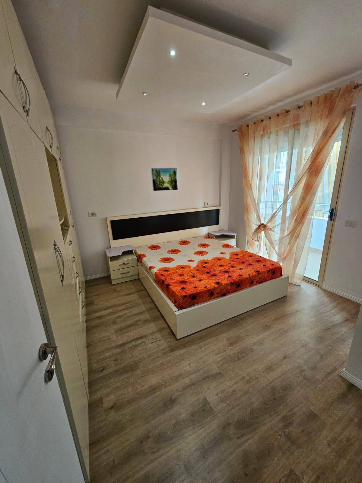 Shitet apartament 2+1 ne Fresk