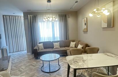 Jepet me qera apartament 2+1 ne Qender