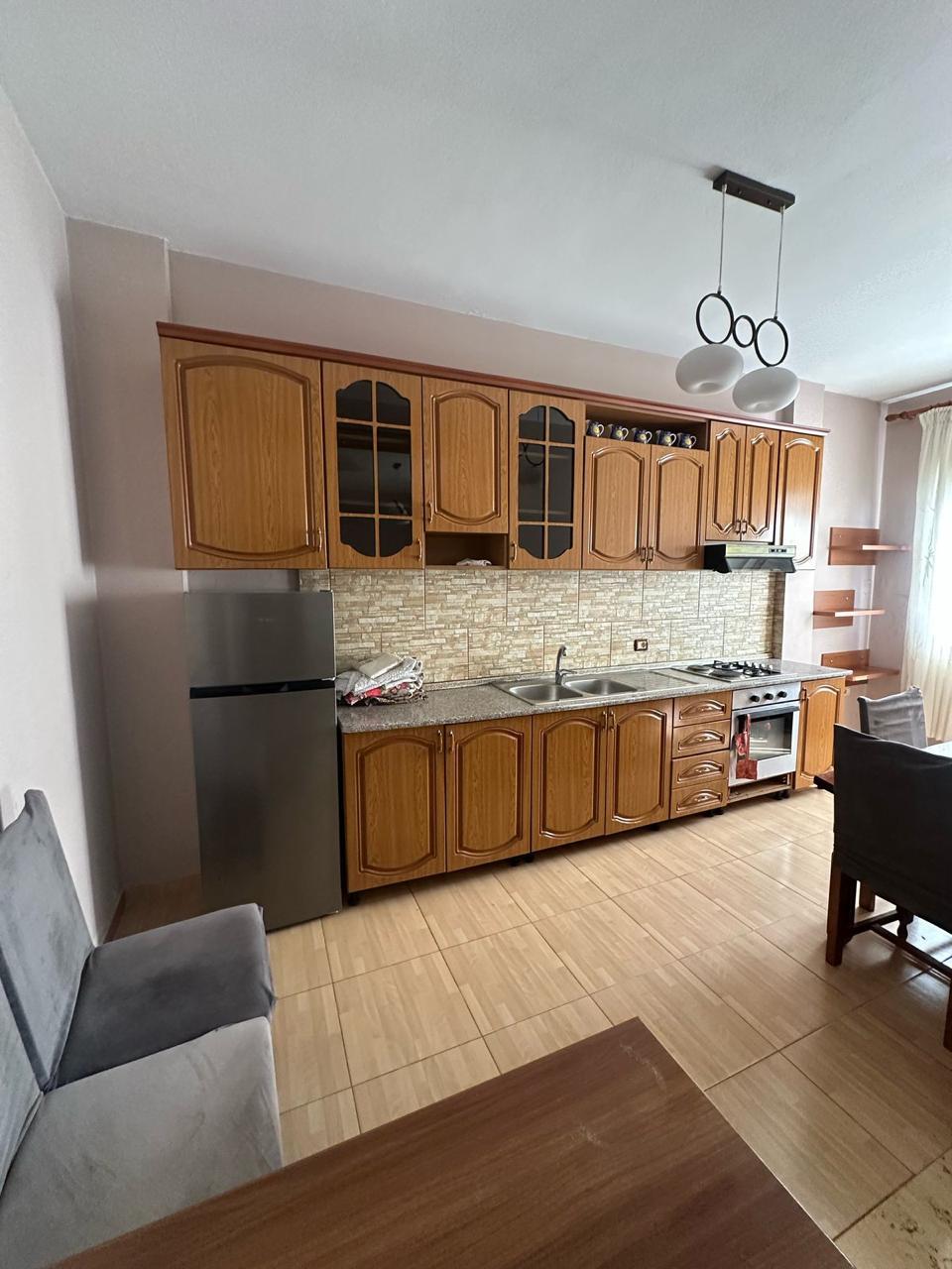 Jepet me qera apartament 3+1 tek Siri Kodra