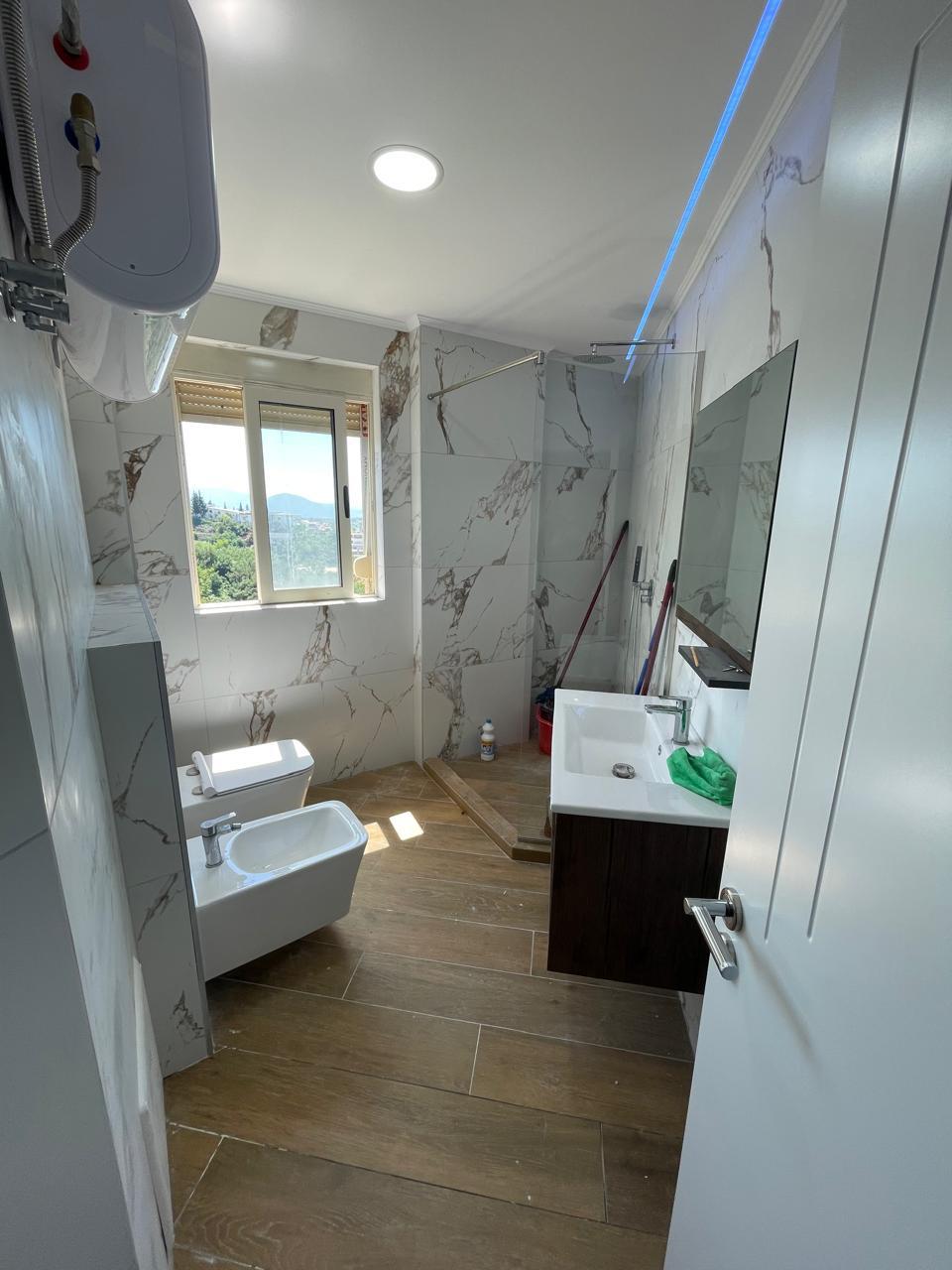 Shitet Apartament 2+1+2 ne Fresk