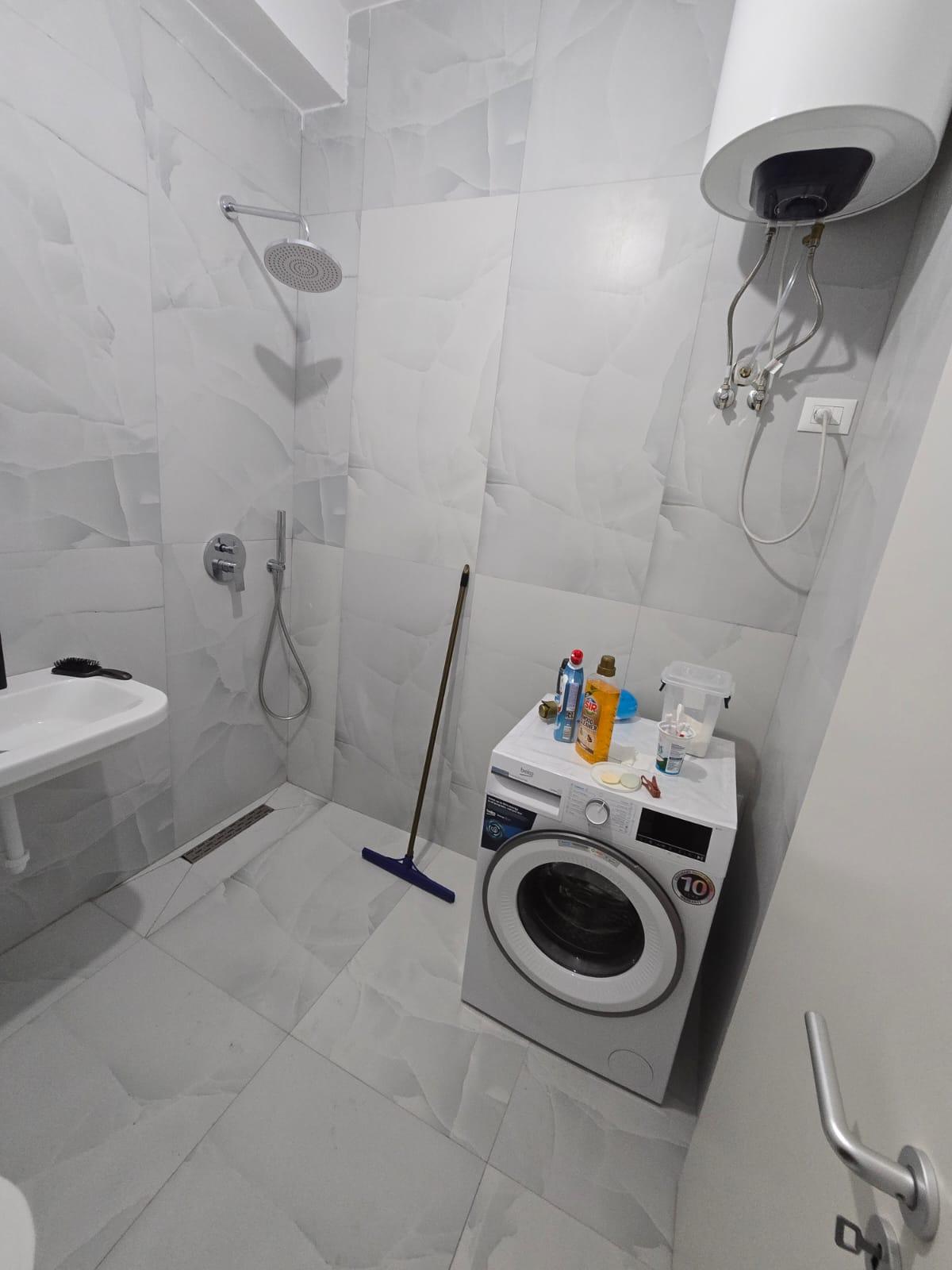Shitet apartament 2+1 ne Ali Dem.