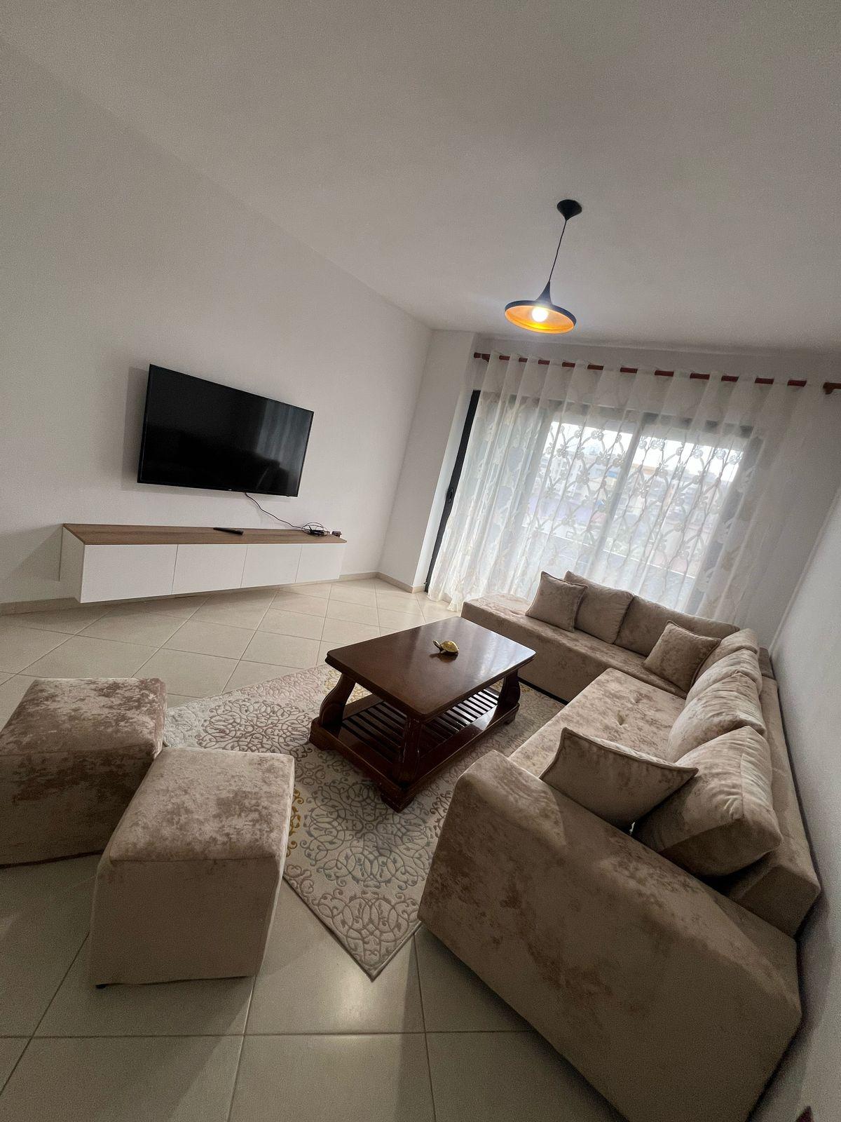 Jepet me Qera apartament 2+1 ne Astir