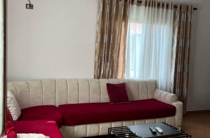 Jepet me qera apartament 2+1+Parkim tek Siri Kodra.