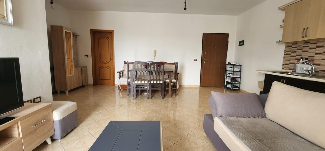 Jepet me qera apartament 2+1 ne Don Bosko