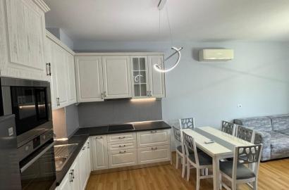 Jepet me qera apartament tek rruga e Kavajes 2+1