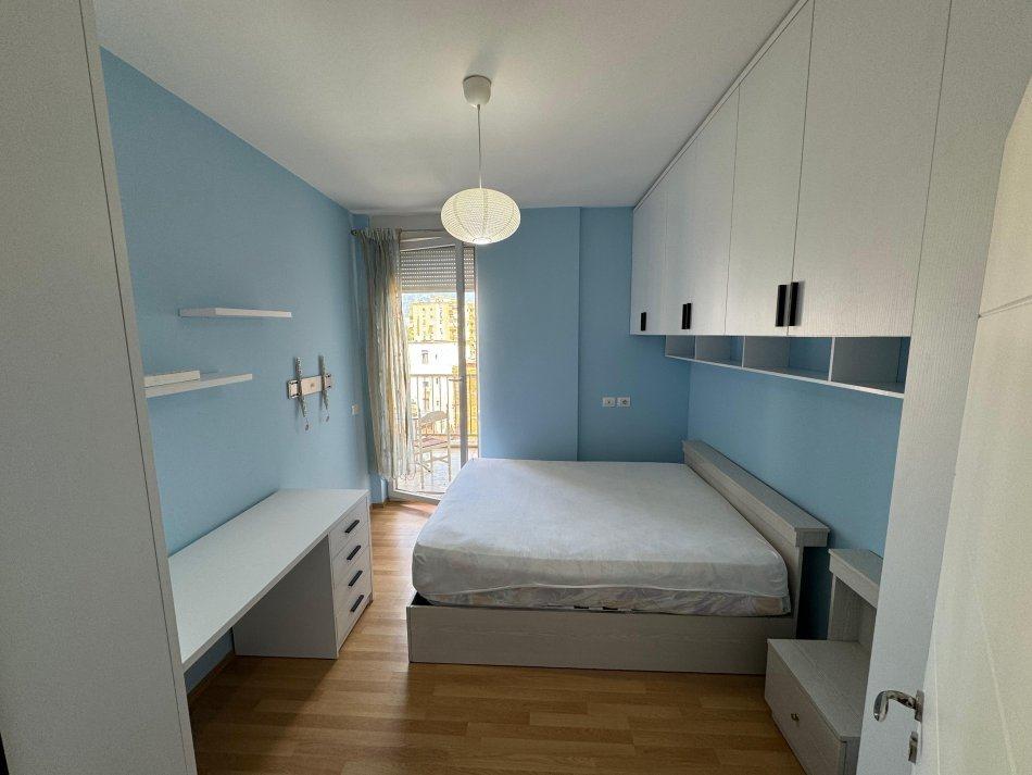 Jepet me qera apartament tek rruga e Kavajes 2+1